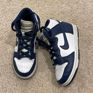 Nike Navy/White Dunks Size 1 Kids